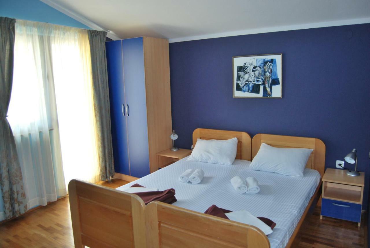 Apartments Srzentic Petrovac Exterior foto